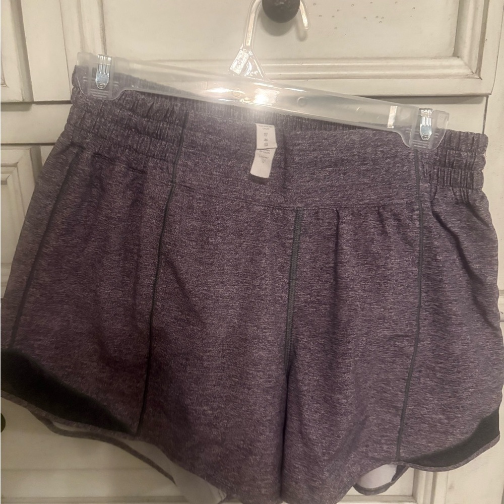 Lululemon Athletica Gray Athletic Shorts with Elastic Waistband high rise